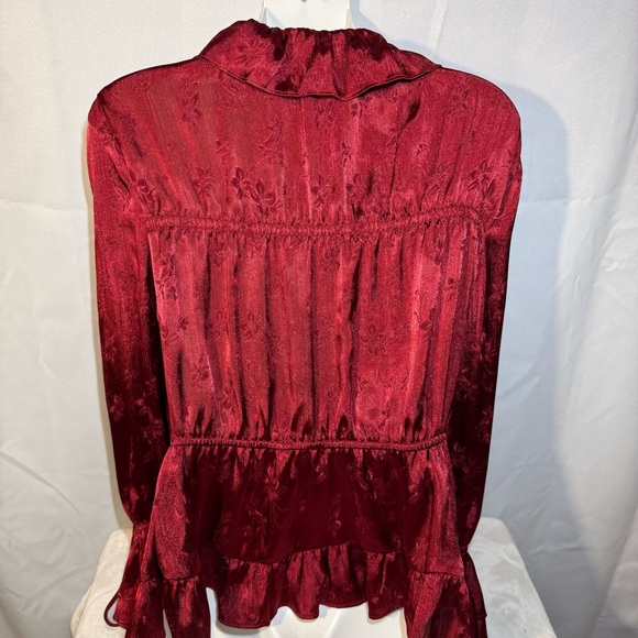 Love & Piece Collective Burgundy Ruffle Tie Blouse Large - Picture 7 of 10